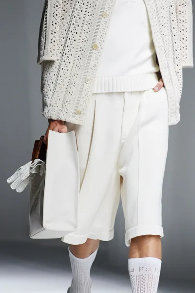 Look 16